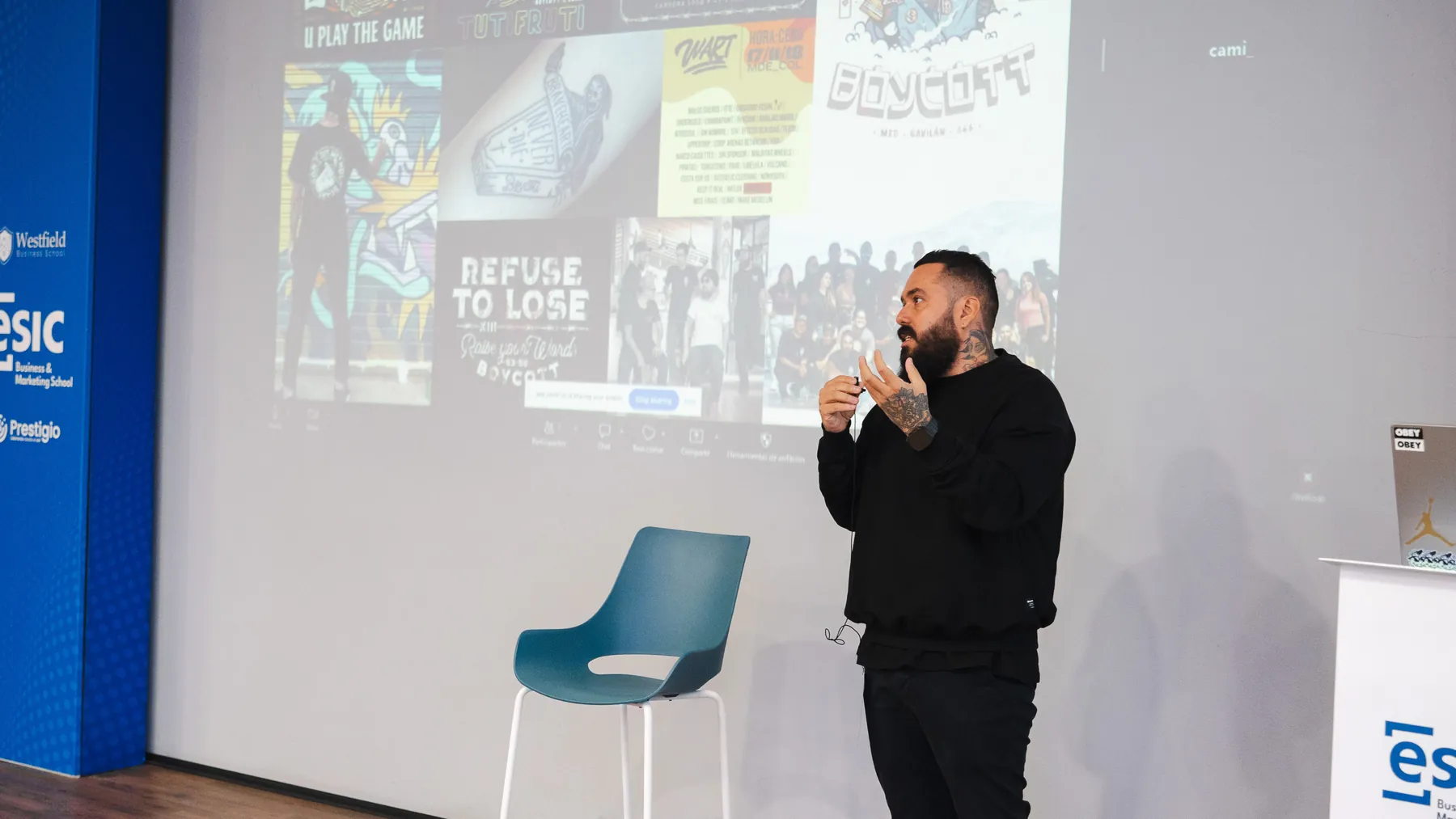 Momento documentado durante THE NEW ERA, una experiencia organizada por The Society